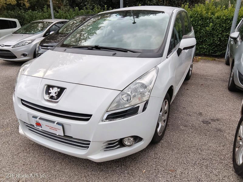 Peugeot 5008 1.6 HDi 112CV Allure