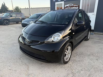 Toyota Aygo 1.0 12V VVT-i 5 porte Sol usata