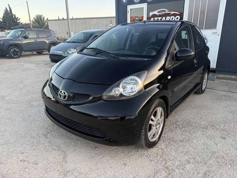 Toyota Aygo 1.0 12V VVT-i 5 porte Sol