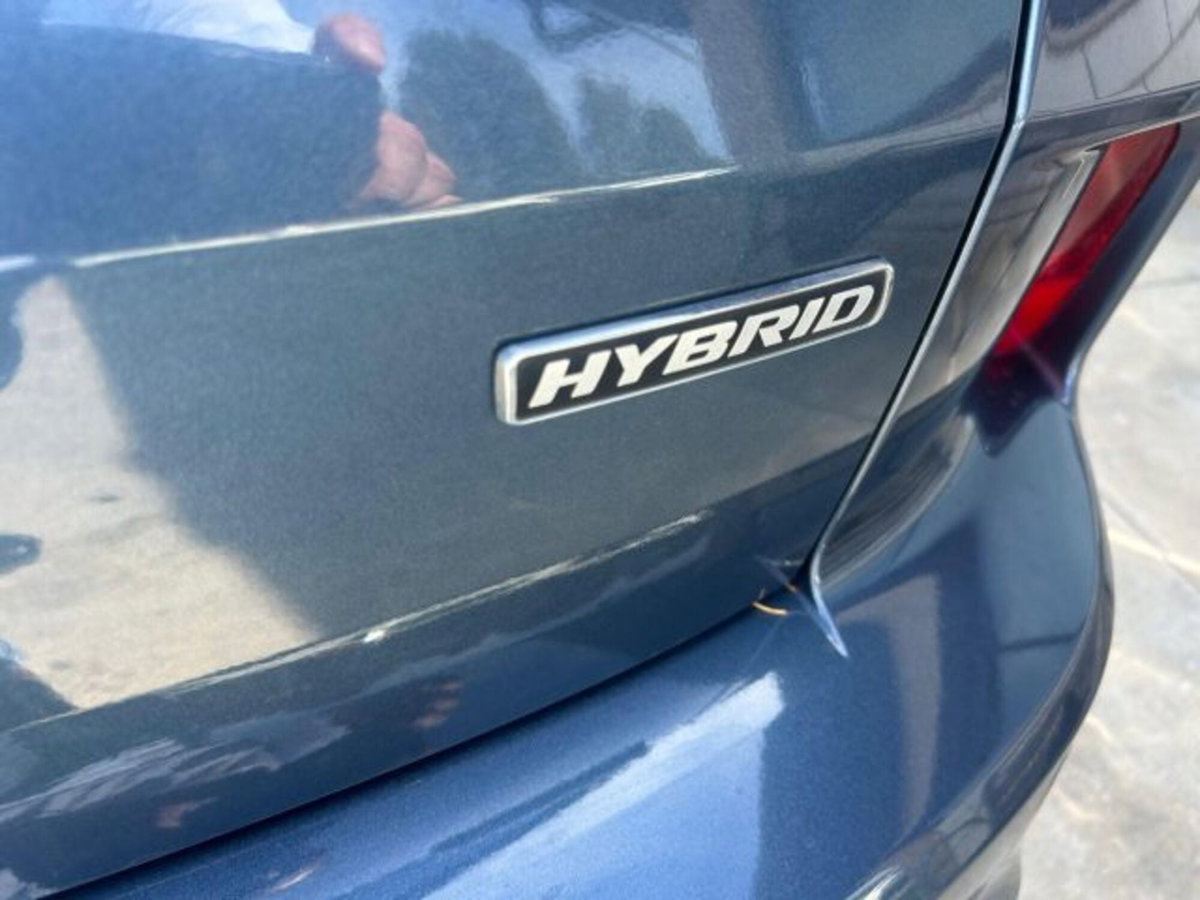 Ford Kuga 2.5 Full Hybrid 190 CV CVT 2WD ST-Line Design (18)