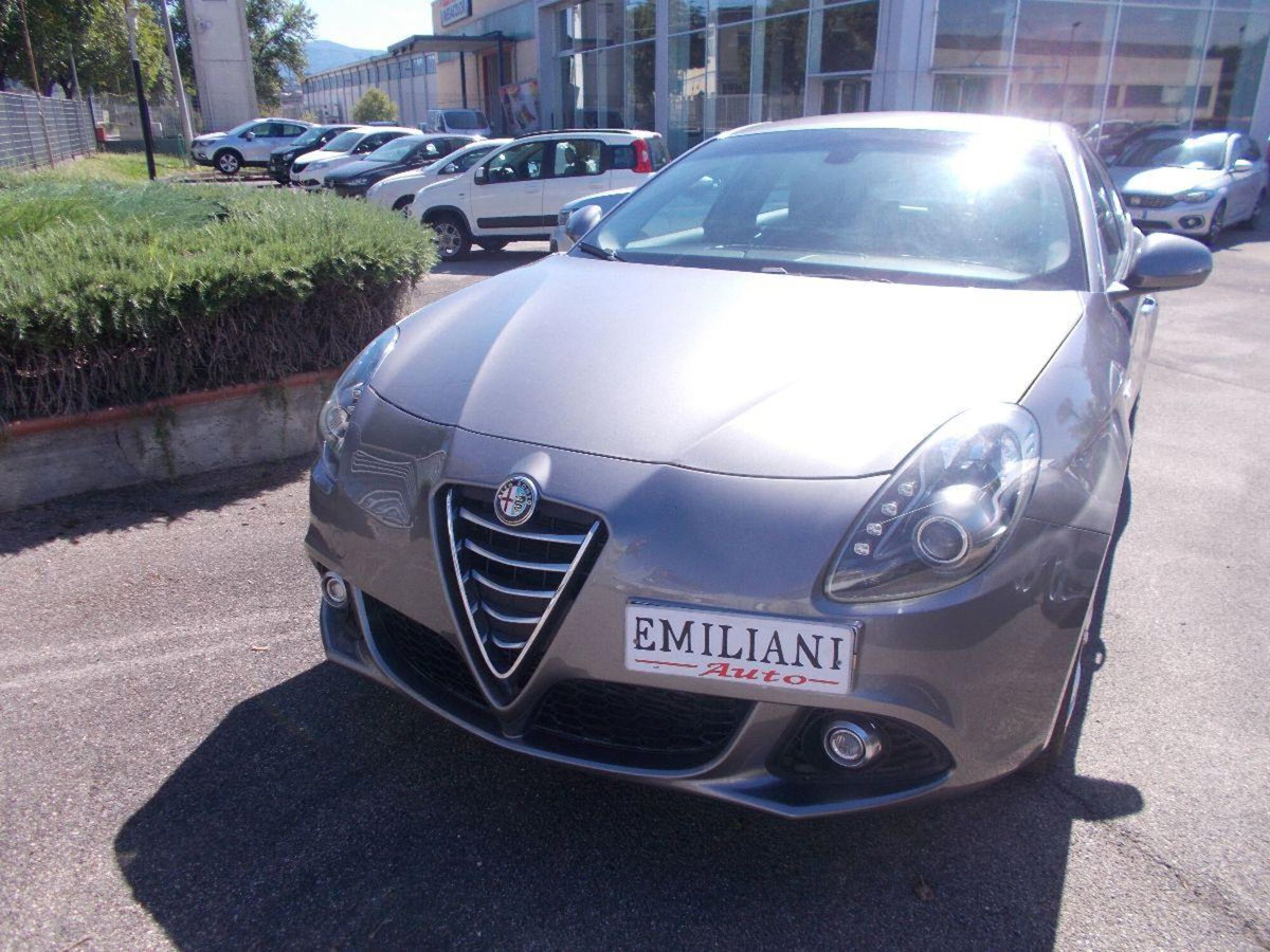 Alfa Romeo Giulietta 1.4 Turbo Giulietta Gpl 120cv (2)