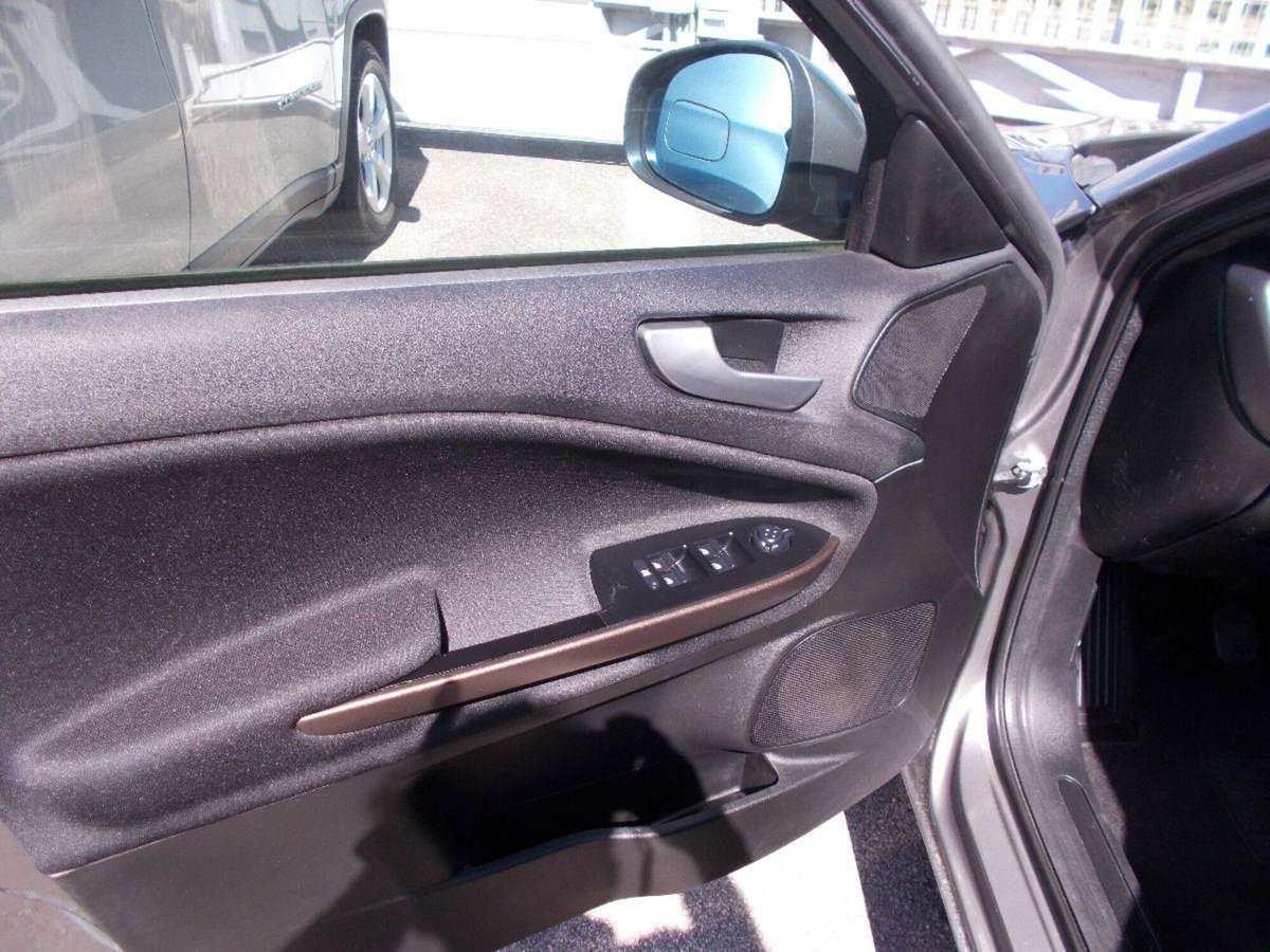 Alfa Romeo Giulietta 1.4 Turbo Giulietta Gpl 120cv (9)