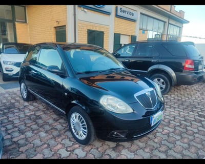 Lancia Ypsilon 1.3 MJT 75 CV Oro Giallo usata