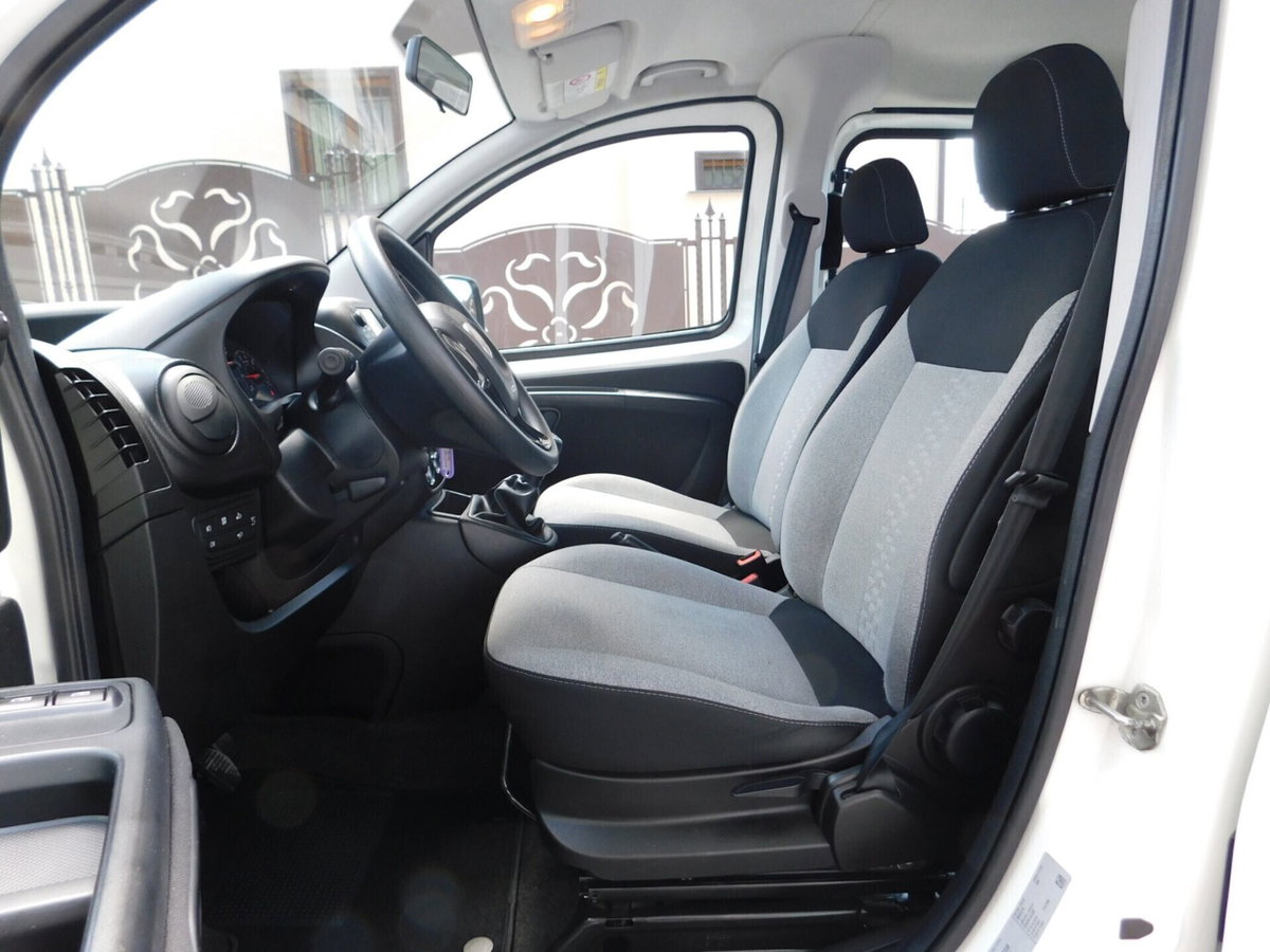 Fiat Qubo 1.3 MJT 95 CV Lounge (11)