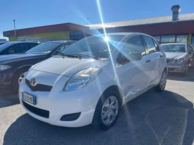 Toyota Yaris 1.0 5 porte Sol usata