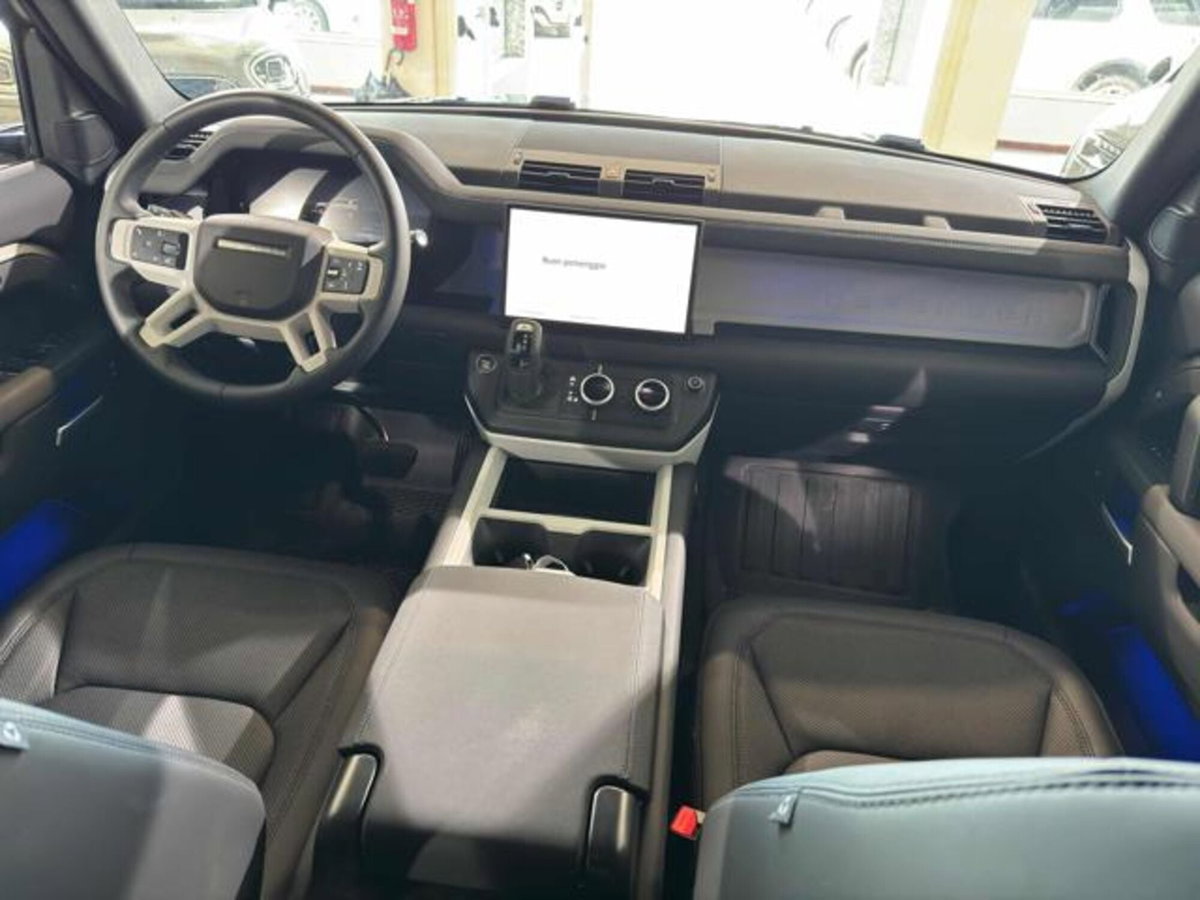 Land Rover Defender 110 3.0d i6 mhev X-Dynamic SE awd 200cv auto (12)