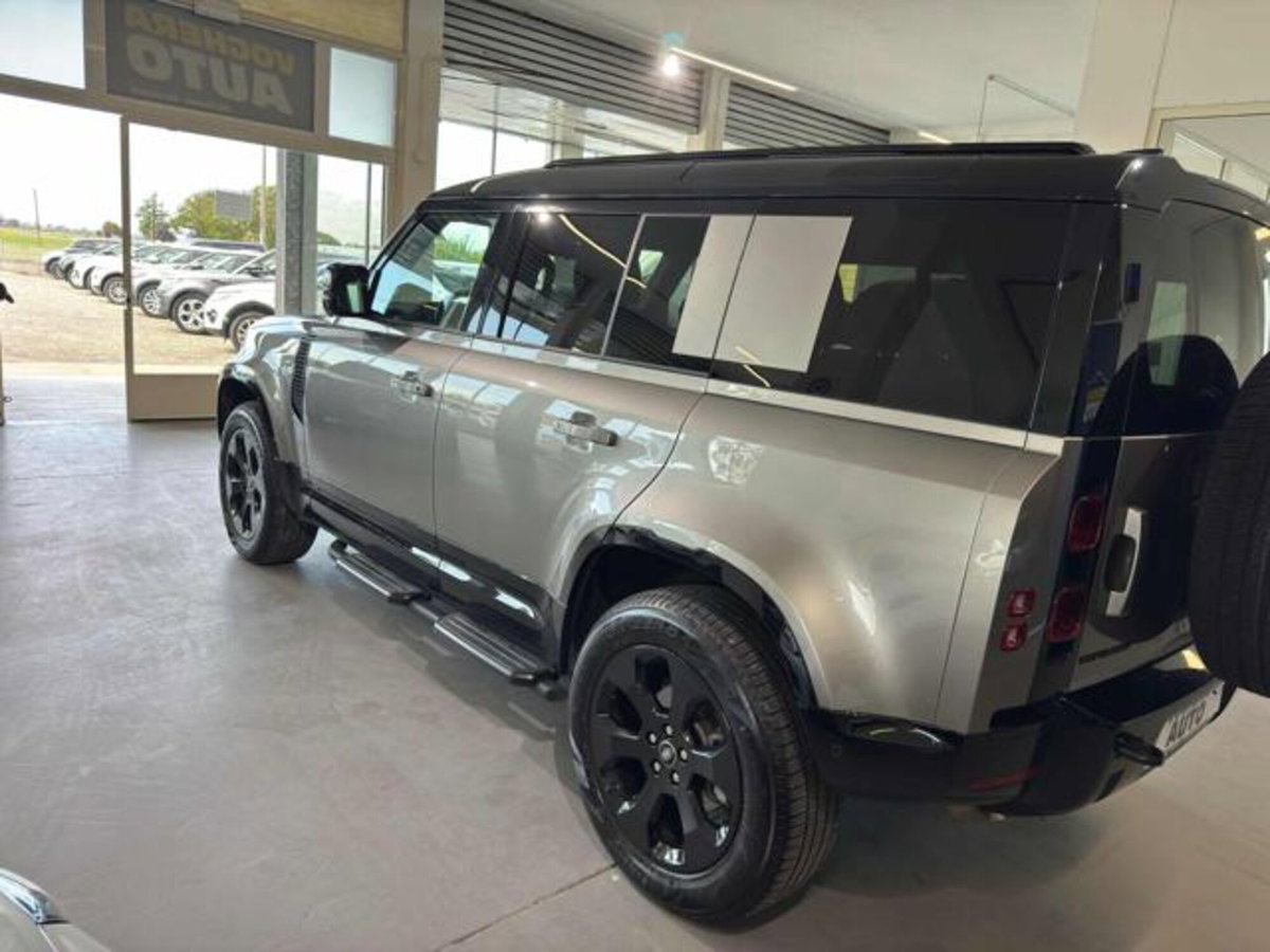 Land Rover Defender 110 3.0d i6 mhev X-Dynamic SE awd 200cv auto (5)