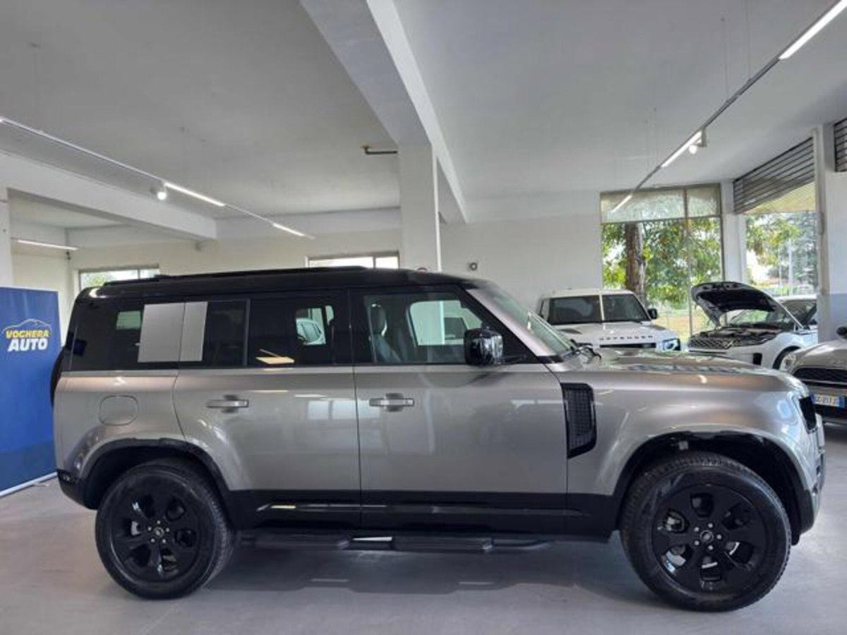 Land Rover Defender 110 3.0d i6 mhev X-Dynamic SE awd 200cv auto (9)