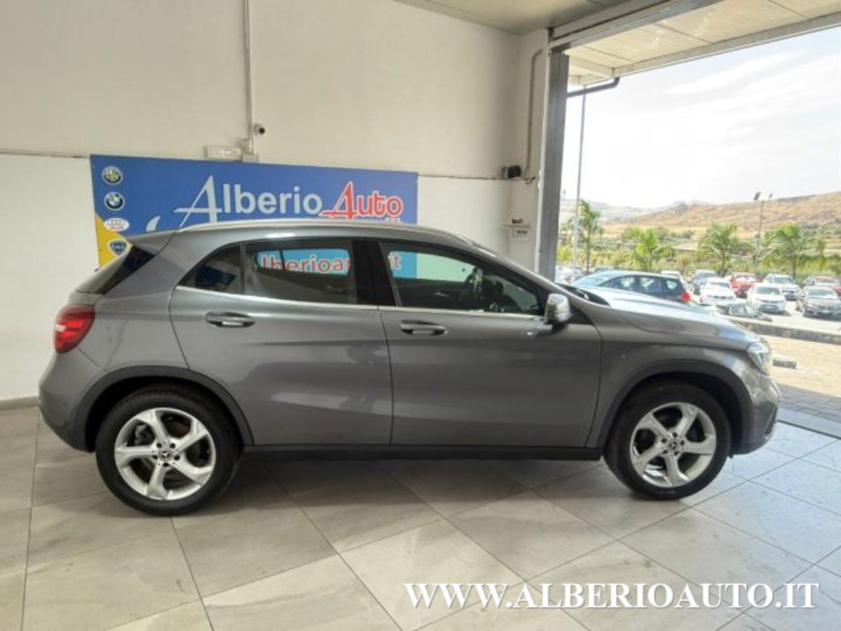 Mercedes-Benz GLA SUV 200 d Automatic Executive (4)
