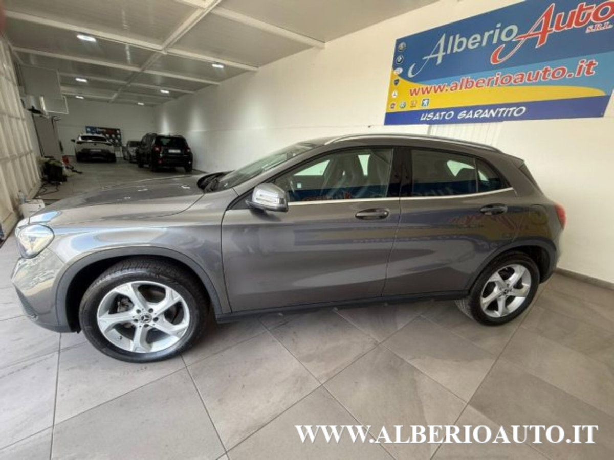 Mercedes-Benz GLA SUV 200 d Automatic Executive (6)