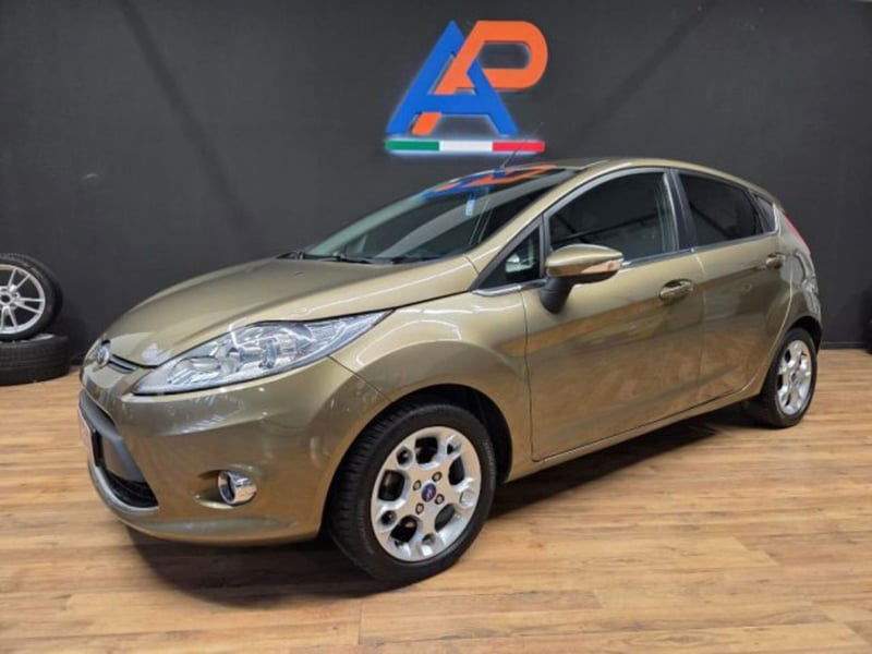 Ford Fiesta 1.4 TDCi 70CV 5 porte Titanium