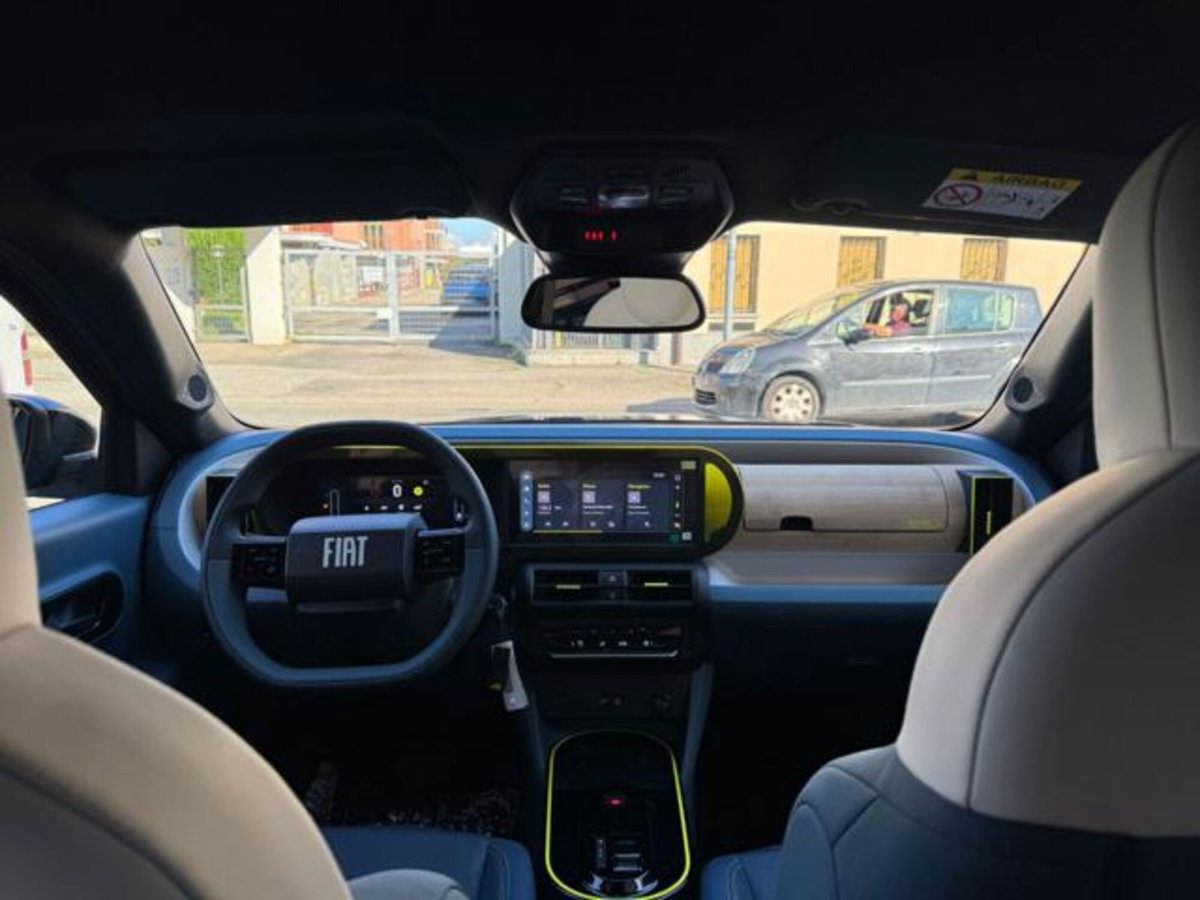 Fiat Grande Panda 1.2 hybrid La Prima 110cv edct (15)