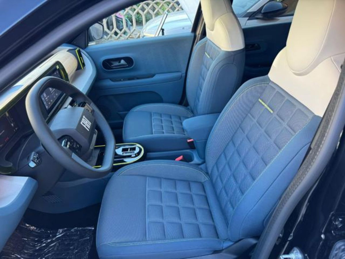 Fiat Grande Panda 1.2 hybrid La Prima 110cv edct (16)