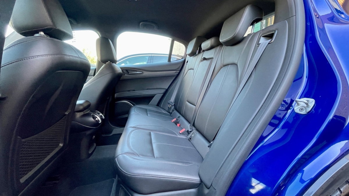 Alfa Romeo Stelvio Stelvio 2.2 Turbodiesel 210 CV AT8 Q4 Ti (12)