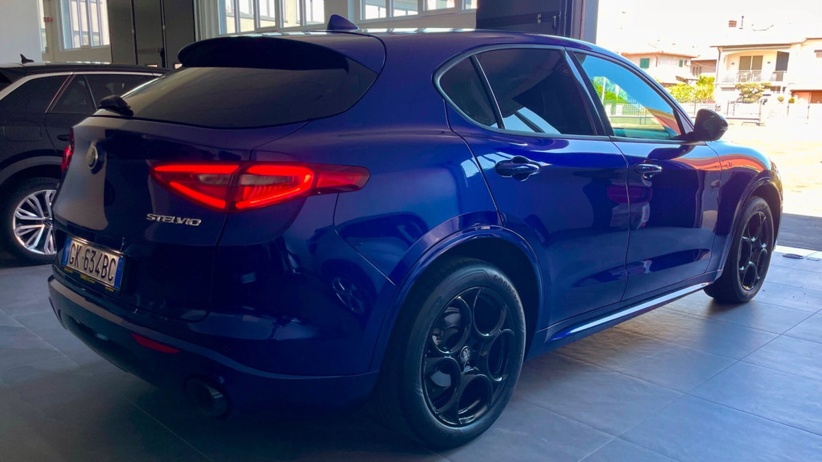 Alfa Romeo Stelvio Stelvio 2.2 Turbodiesel 210 CV AT8 Q4 Ti (9)
