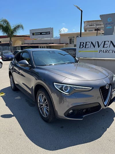 Alfa Romeo Stelvio Stelvio 2.2 Turbodiesel 180 CV AT8 Q4 Business usata