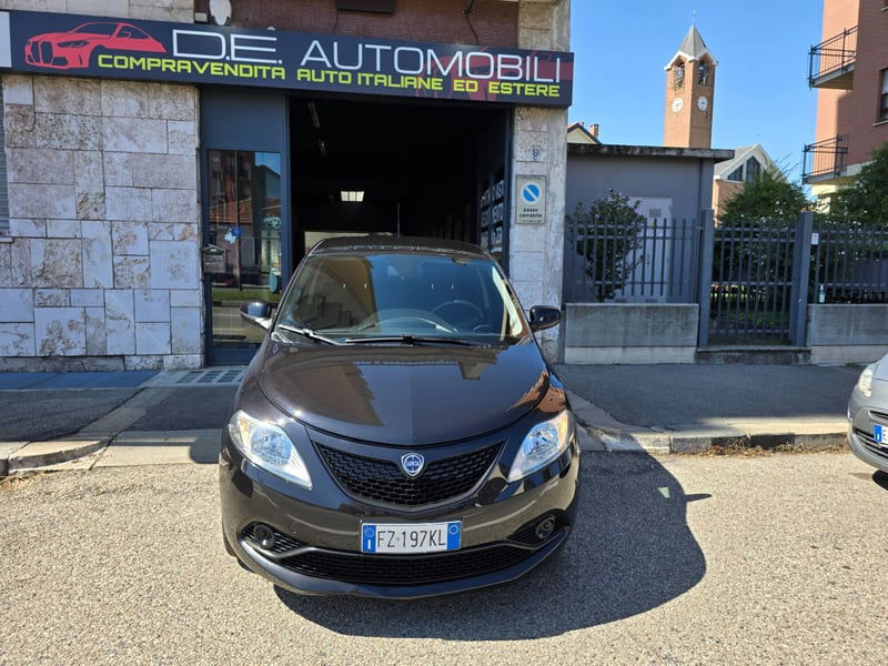 Lancia Ypsilon 1.2 69 CV 5 porte Gold