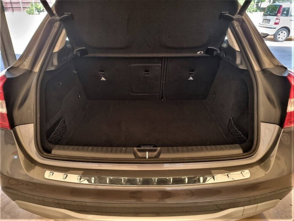 Mercedes-Benz GLA SUV 220 d Automatic 4Matic Business (15)