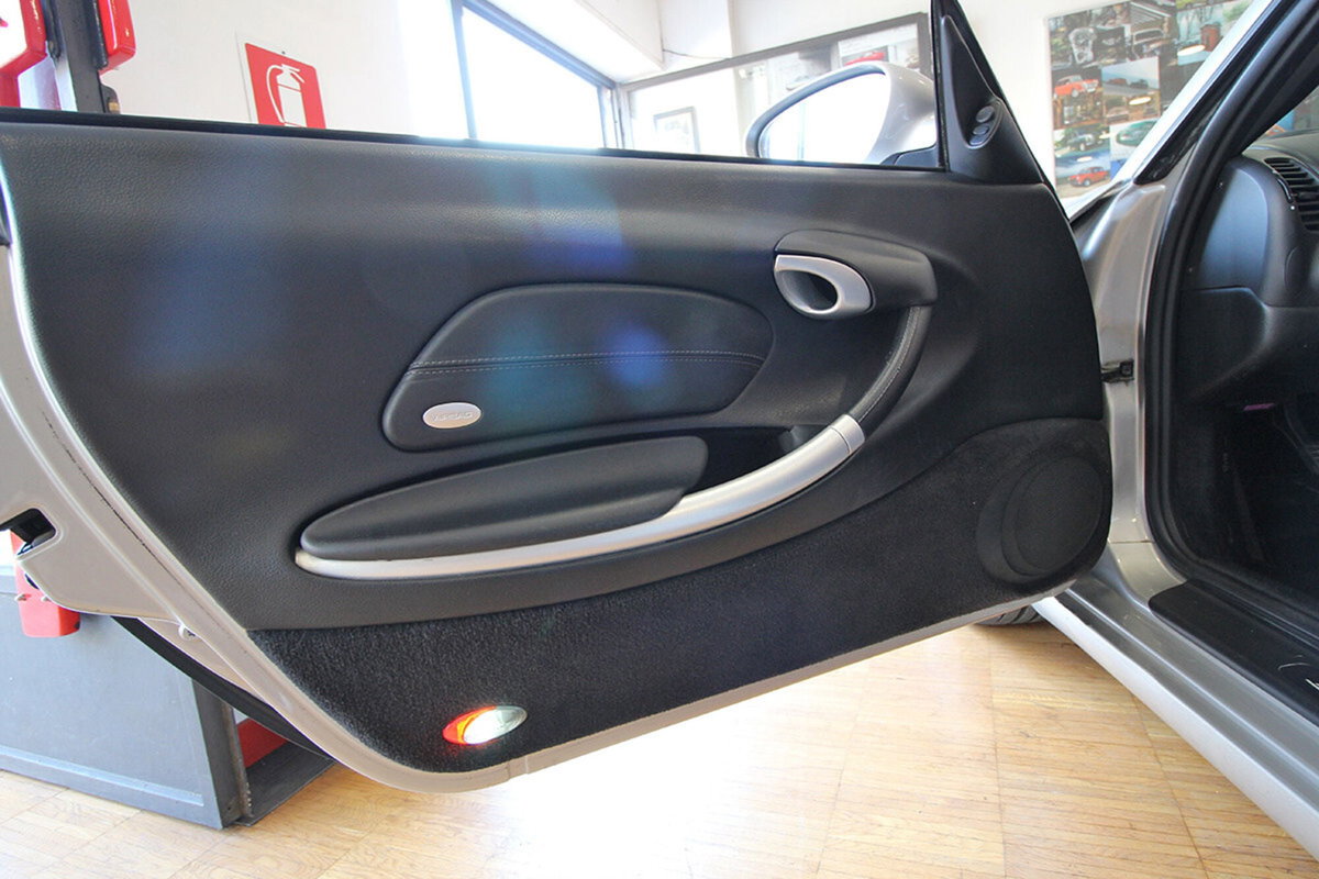 Porsche Boxster 3.2i 24V cat S (15)