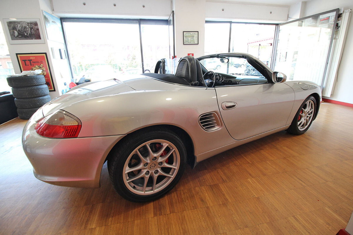 Porsche Boxster 3.2i 24V cat S (4)