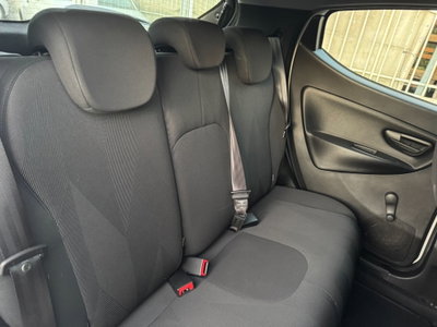 Lancia Ypsilon 1.2 69 CV 5 porte GPL Ecochic Gold (19)