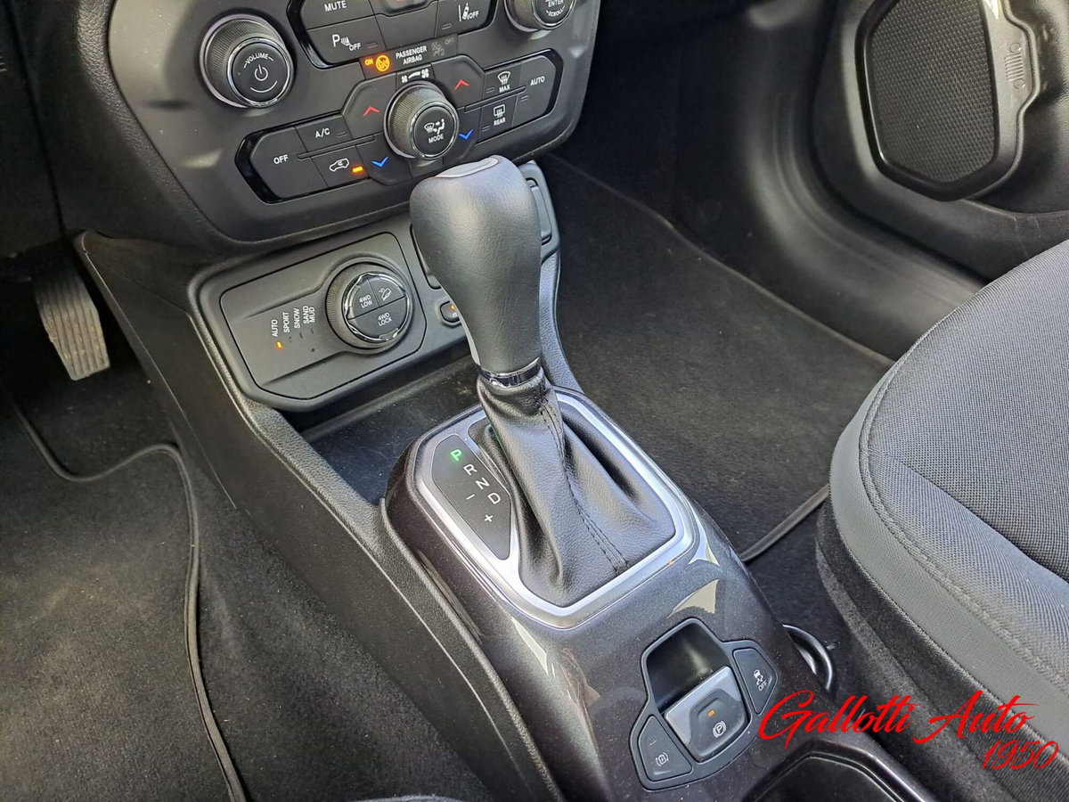 Jeep Renegade 1.3 t4 phev Trailhawk 4xe at6 (13)