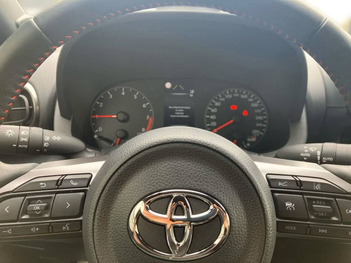 Toyota GR Yaris 1.6 Turbo 3 porte GR Yaris Circuit (8)