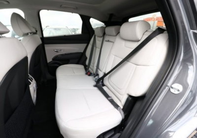 Hyundai Tucson 1.6 hev Exellence Lounge Pack 4wd auto (13)