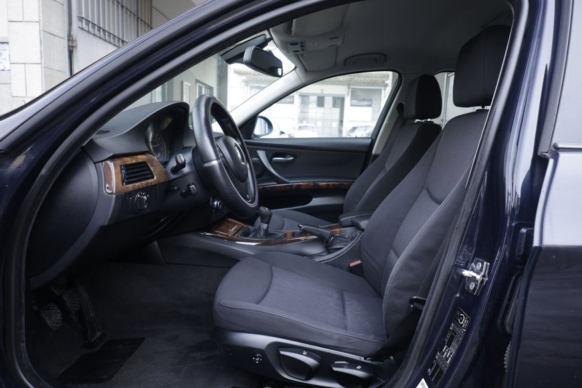 BMW Serie 3 Touring 320d cat  MSport (17)