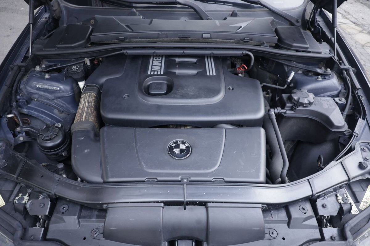 BMW Serie 3 Touring 320d cat  MSport (18)
