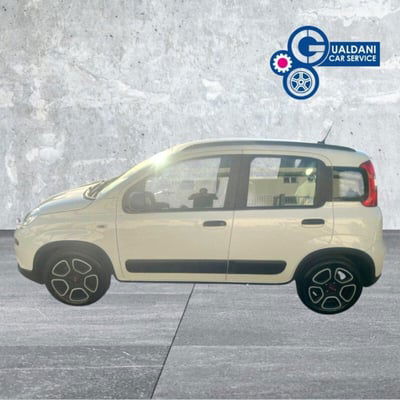 Fiat Panda 1.0 FireFly S&S Hybrid City Cross usata