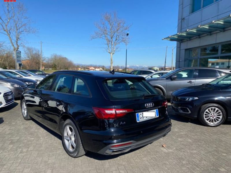 Audi A4 Avant 30 TDI/136 CV S tronic S line edition
