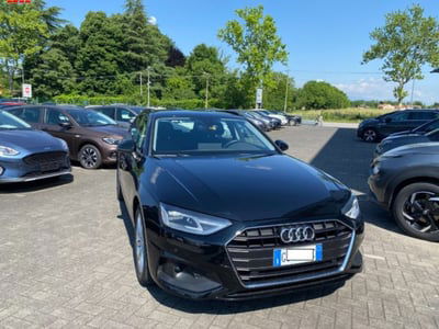 Audi A4 Avant 30 TDI/136 CV S tronic Business usata
