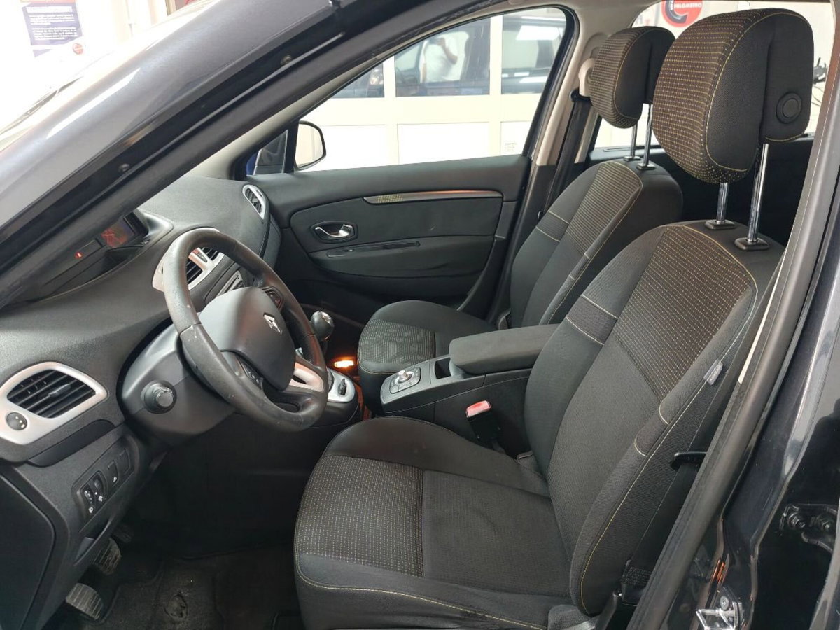 Renault Scénic X-Mod 1.5 dCi 110CV Dynamique (12)