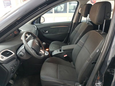 Renault Scénic X-Mod 1.5 dCi 110CV Dynamique (12)