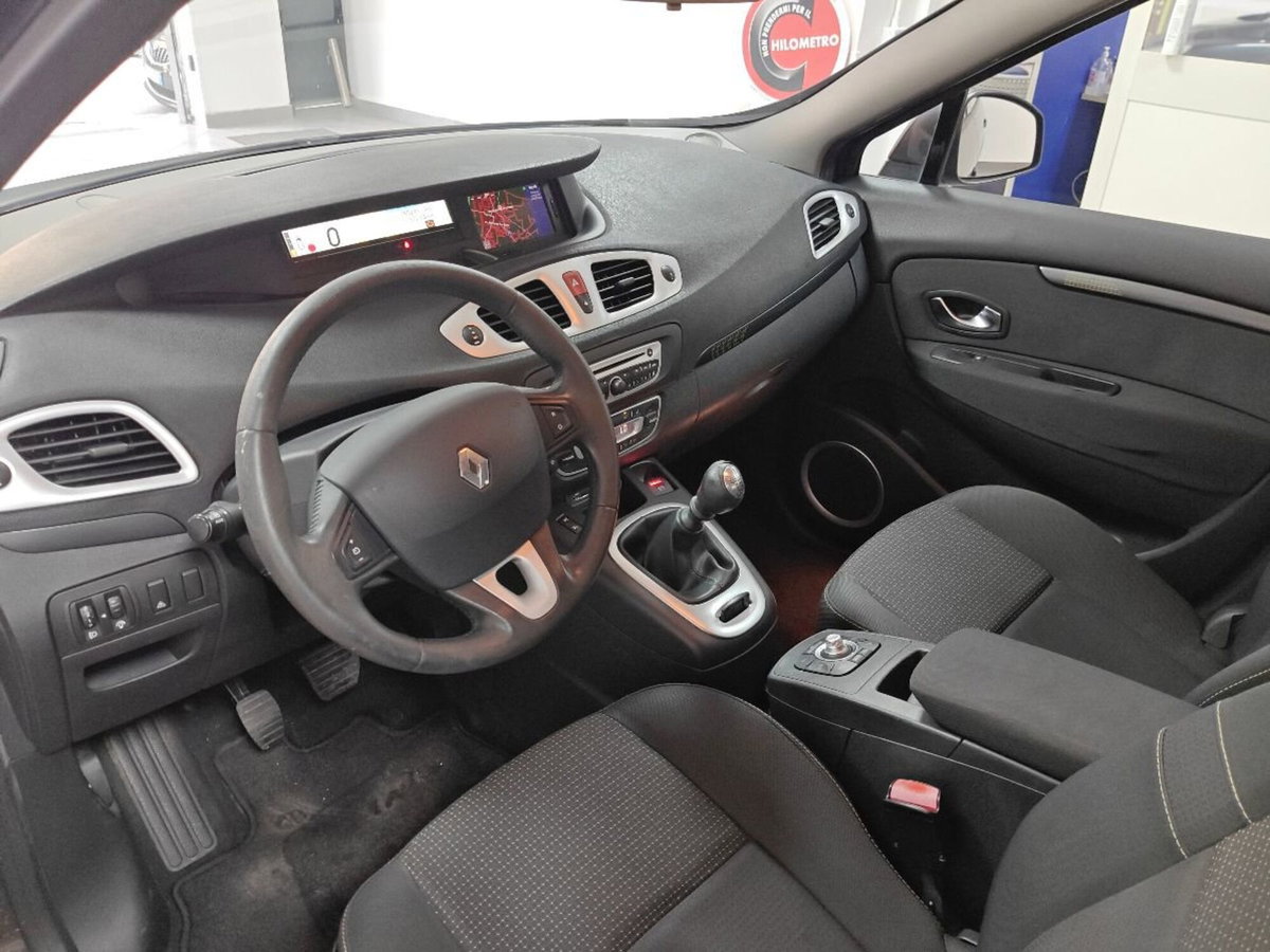 Renault Scénic X-Mod 1.5 dCi 110CV Dynamique (14)