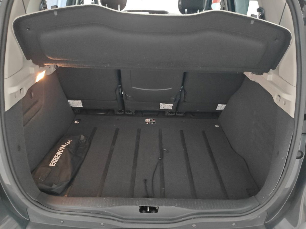 Renault Scénic X-Mod 1.5 dCi 110CV Dynamique (20)