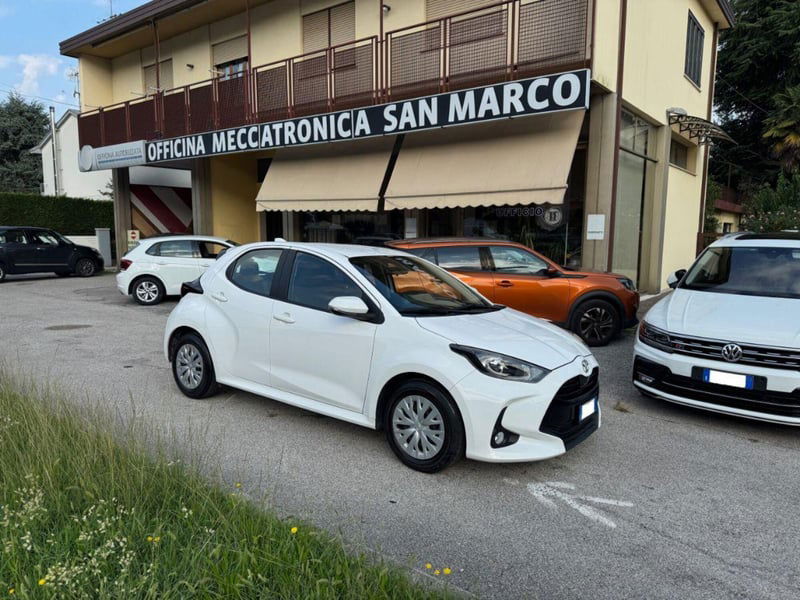 Toyota Yaris 1.0 72 CV 5 porte Active