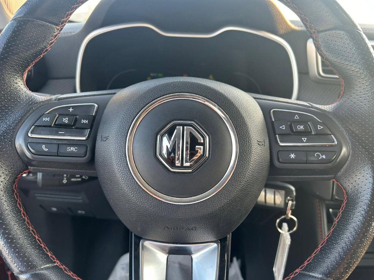 Mg ZS ZS 1.5 Luxury (10)