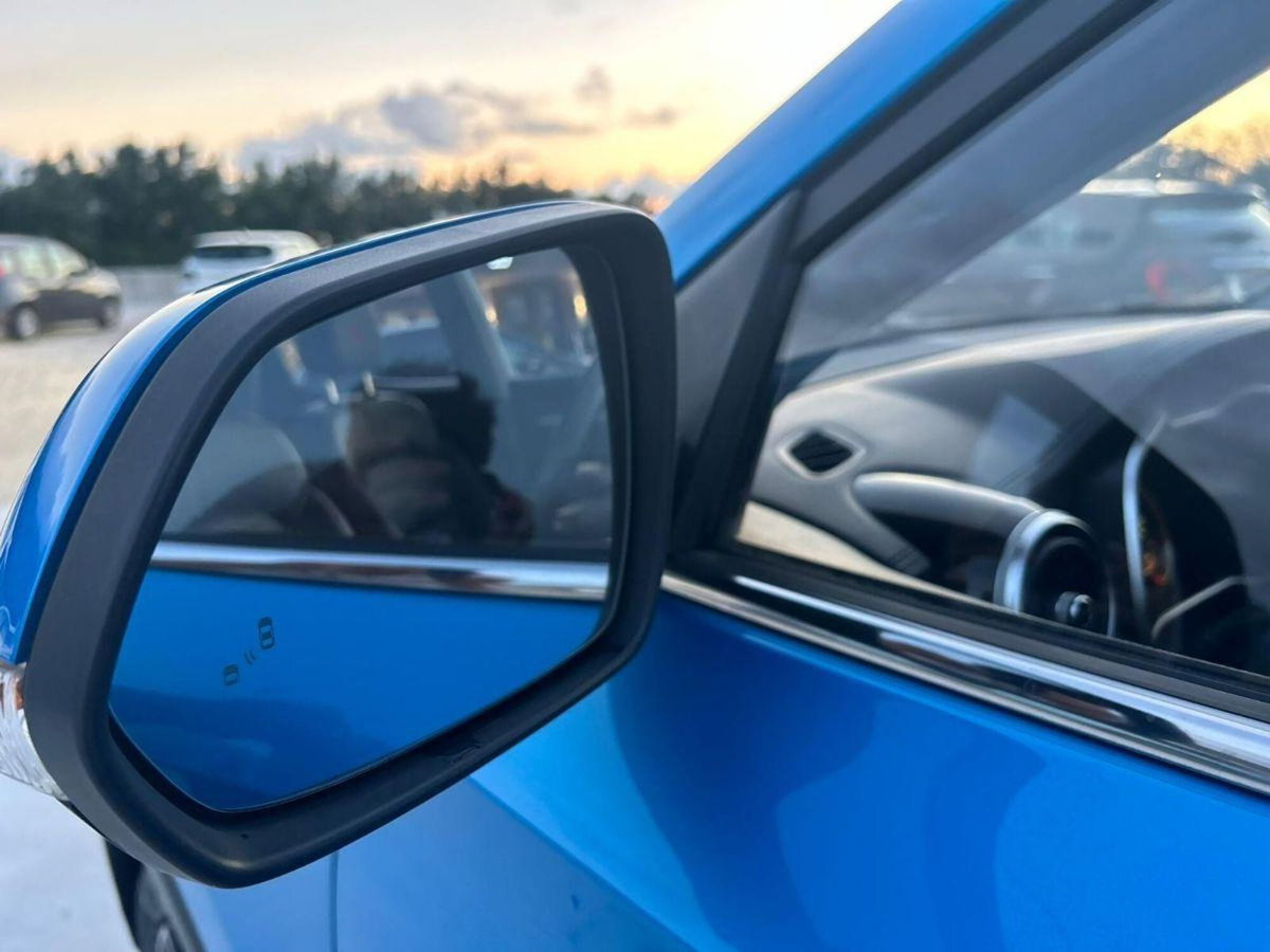 Mg ZS ZS 1.5 Luxury (12)