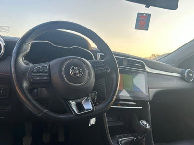 Mg ZS ZS 1.5 Luxury (7)