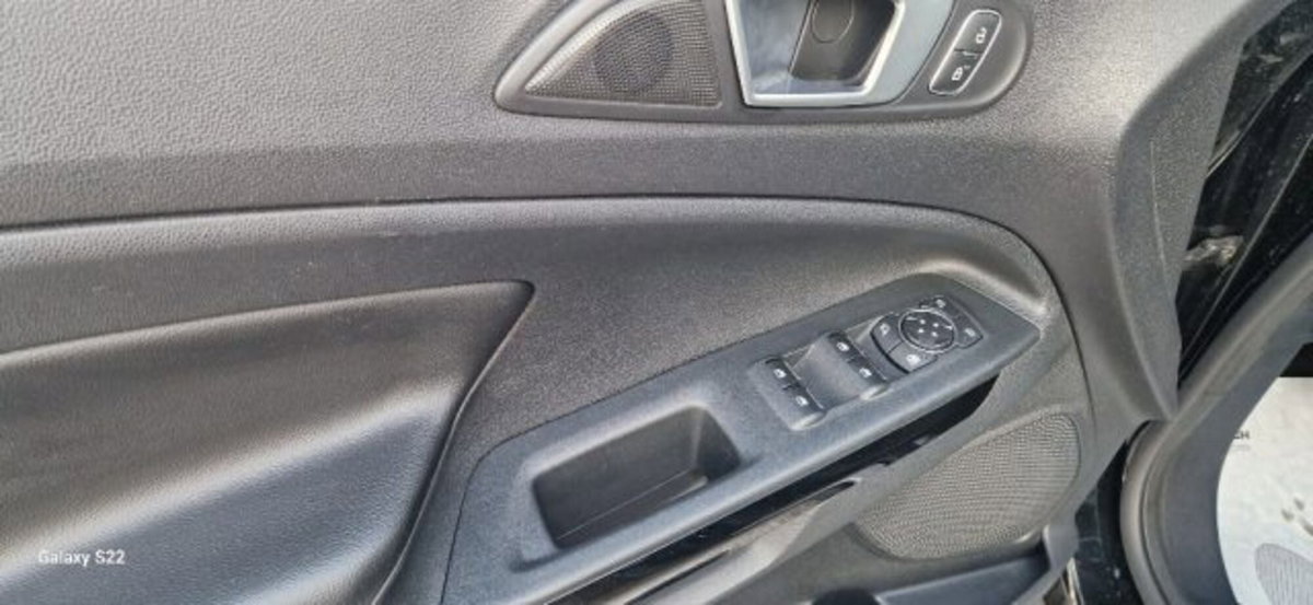 Ford EcoSport 1.0 EcoBoost 100 CV Titanium (6)