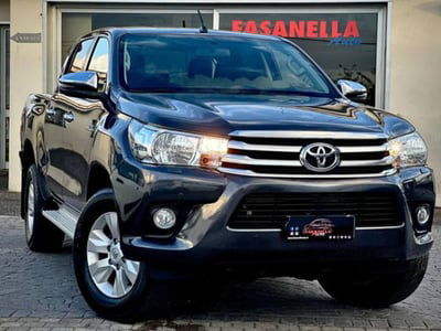 Toyota Hilux 2.D-4D 4WD porte Double Cab Lounge usato