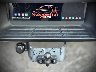 Toyota Hilux 2.D-4D 4WD porte Double Cab Lounge (10)