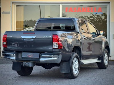 Toyota Hilux 2.D-4D 4WD porte Double Cab Lounge (14)