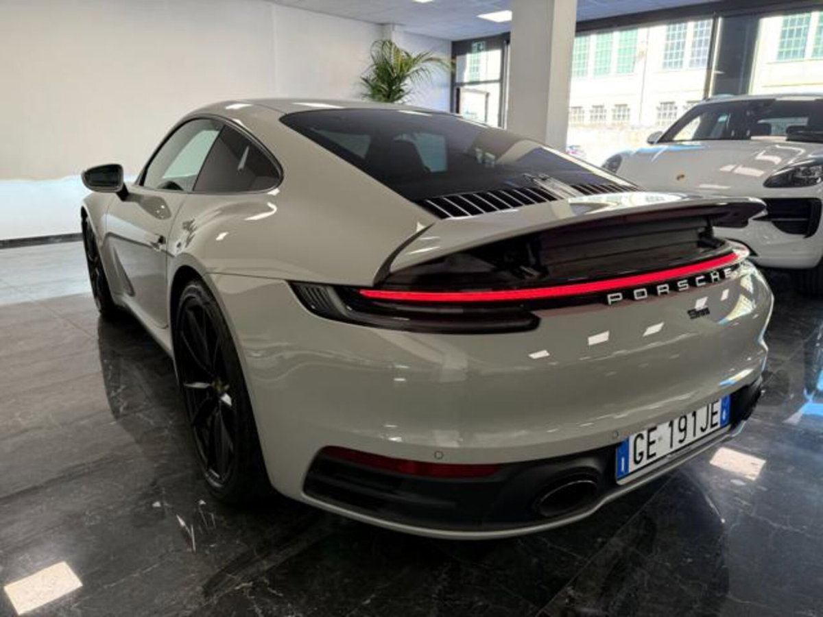 Porsche 911 Coupé Coupe 3.0 Carrera 4 auto (4)