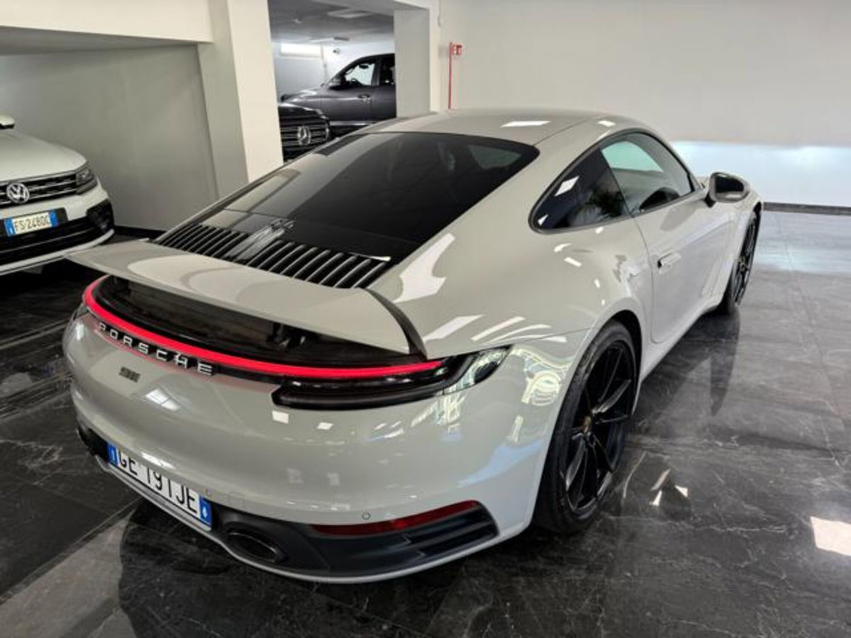 Porsche 911 Coupé Coupe 3.0 Carrera 4 auto (7)
