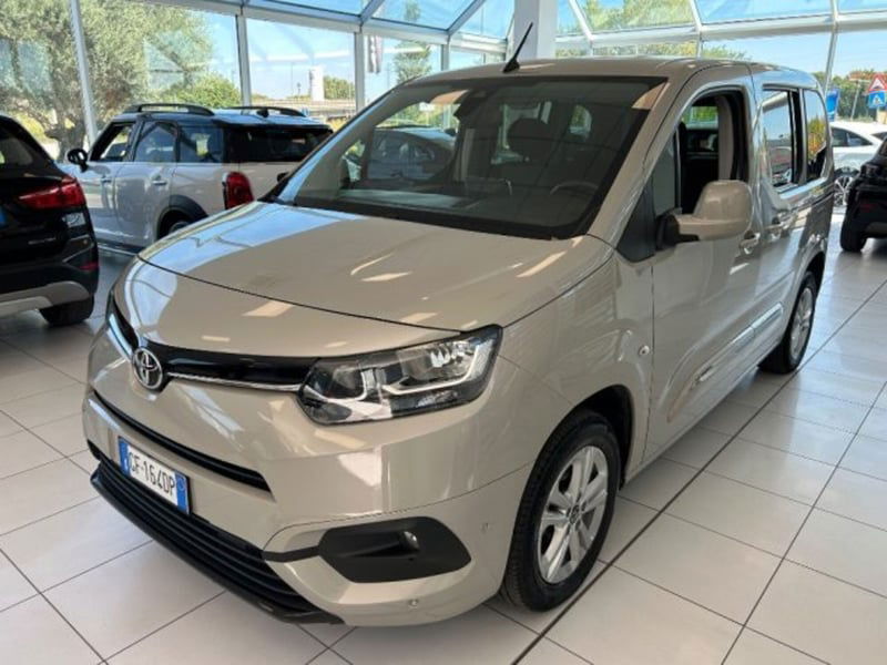 Toyota Proace City Verso City Verso 1.5D 130 CV S&S Short D Executive
