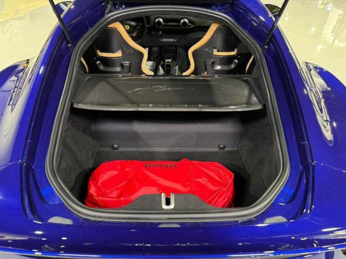 Ferrari 812 Spider 812 GTS (8)