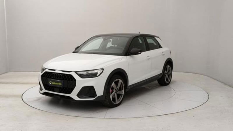 Audi A1 citycarver 35 TFSI Identity Contrast